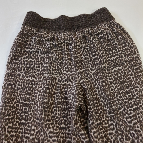 Democracy High Rise Wide Leg Capri Leopard Print Pants Size M - Picture 8 of 9